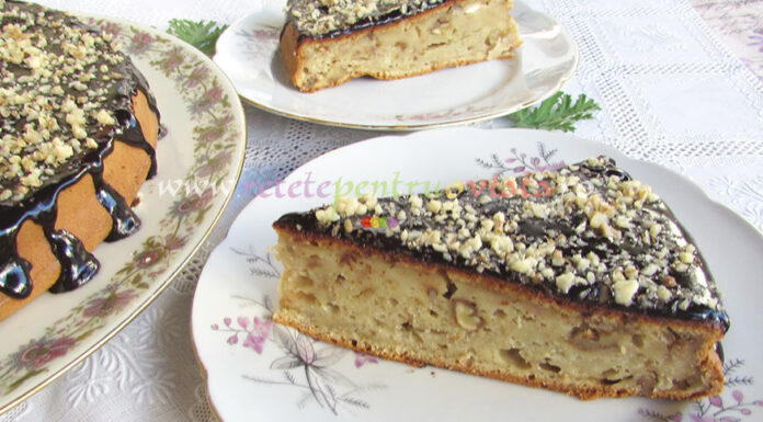 Prajitura cu Banane si Nuci Prajitura cu Banane si Nuci