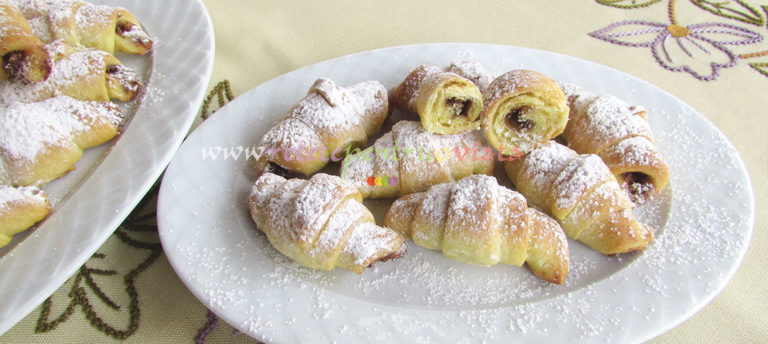 Cornulete de Post cu Apa Minerala