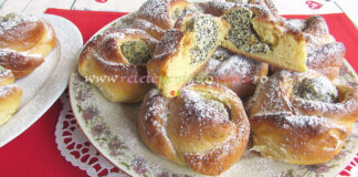 Placinte cu Branza Dulce si Mac (sau Stafide) Placinte cu Branza Dulce si Mac