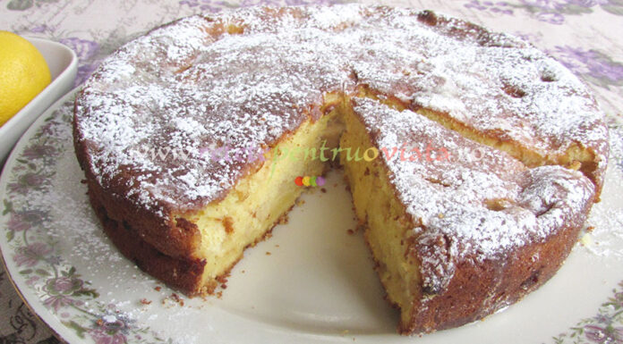 Prajitura Pufoasa cu Mere si Lamaie Prajitura Pufoasa cu Mere si Lamaie