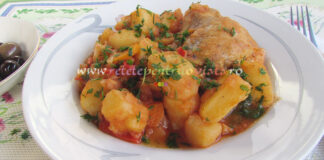 Tocanita de Pui cu Ceapa si Cartofi Tocanita de Pui cu Ceapa si Cartofi