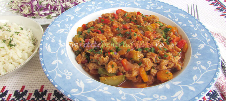 Tocanita de Soia Cuburi cu Legume