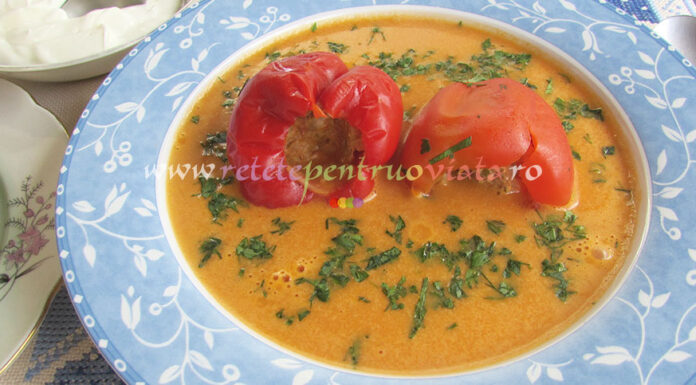 Ciorba de Ardei Umpluti cu Smantana Ciorba de Ardei Umpluti cu Smantana