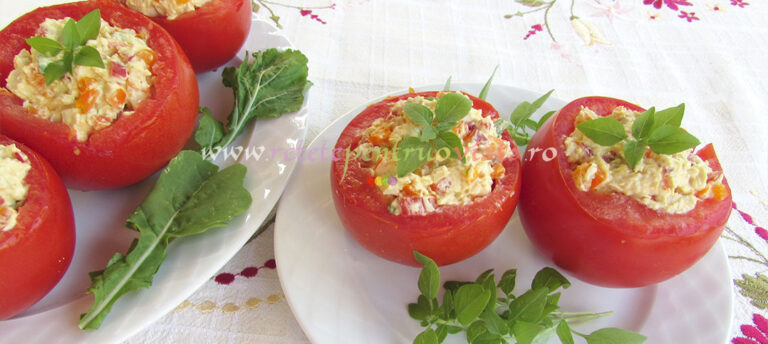 Aperitiv de Rosii Umplute cu Carne de Pui