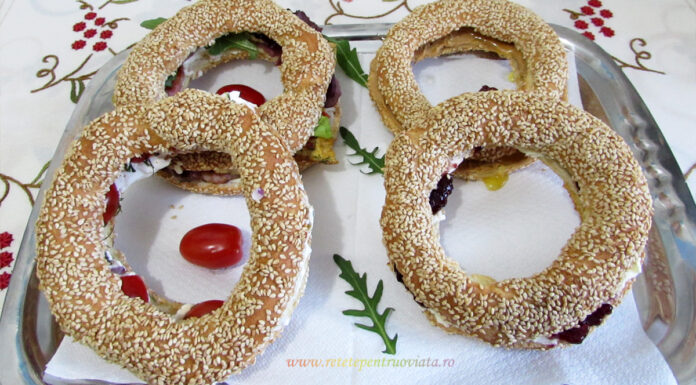 Sandwich-uri cu Covrigi cu Susan Sandwich-uri cu covrigi cu susan sarate si dulci