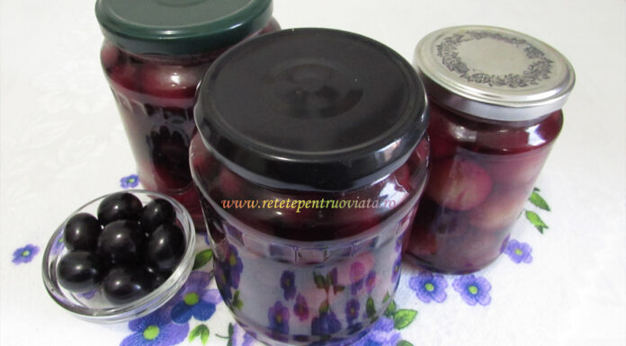 Compot de Struguri Negri fara Conservanti Compot de Struguri Negri fara Conservanti