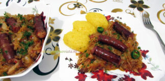 Varza cu Carnati Varza cu carnati