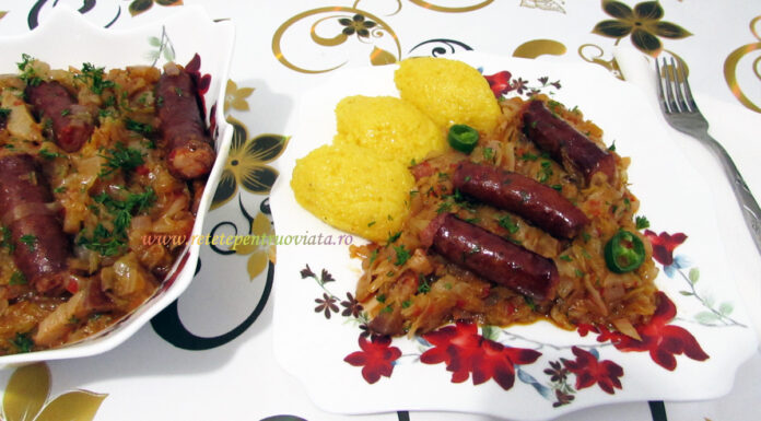 Varza cu Carnati Varza cu carnati