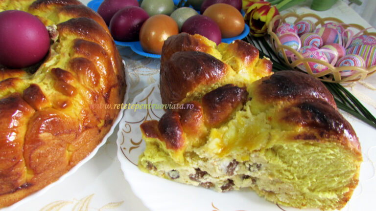 Pasca cu Branza si Stafide Reteta Traditionala