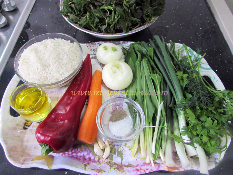 Ingrediente pentru reteta de mancare de urzici cu orez si legume