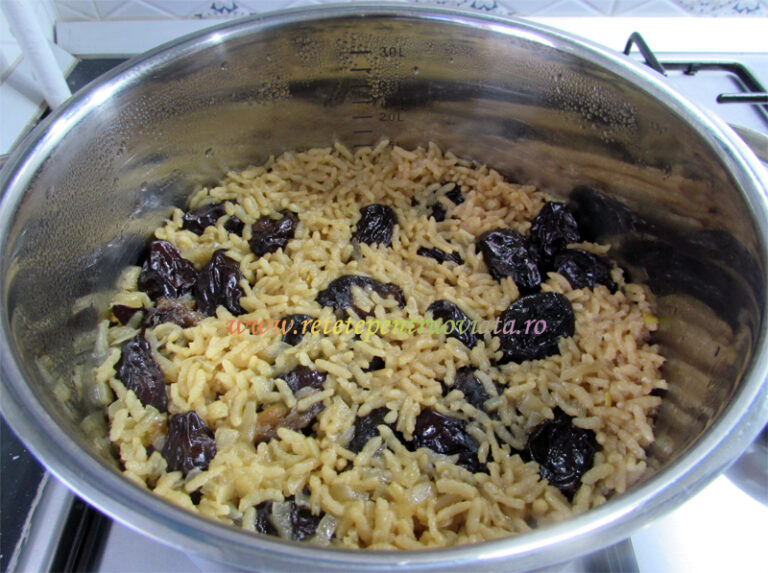 Mancare de Orez cu Prune Uscate ⋆ Retete Pentru O Viata