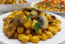 Mancare de Naut cu Ciuperci Proaspete Naut cu Ciuperci Proaspete