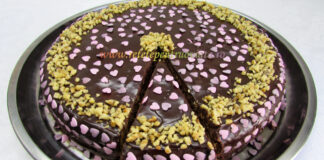 Tort de Biscuiti cu Ciocolata si Nuci Tort de Biscuiti cu Ciocolata si Nuci