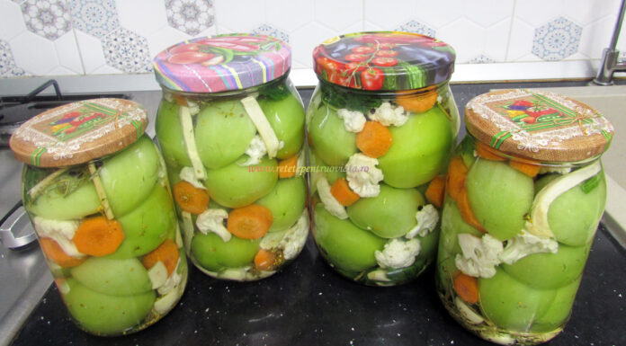 Gogonele Murate in Saramura pentru Iarna Gogonele Murate in Saramura pentru Iarna