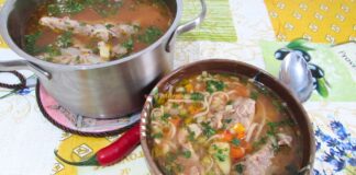 Ciorbă de Oase de Porc Ciorbă de Oase de Porc